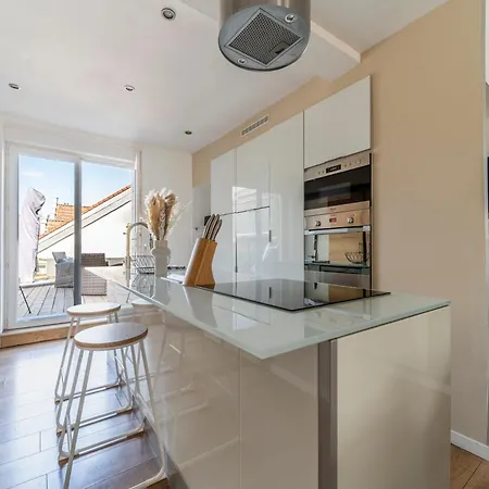 Le Prestige - 4 People - Terrace - Downtown - Wifi